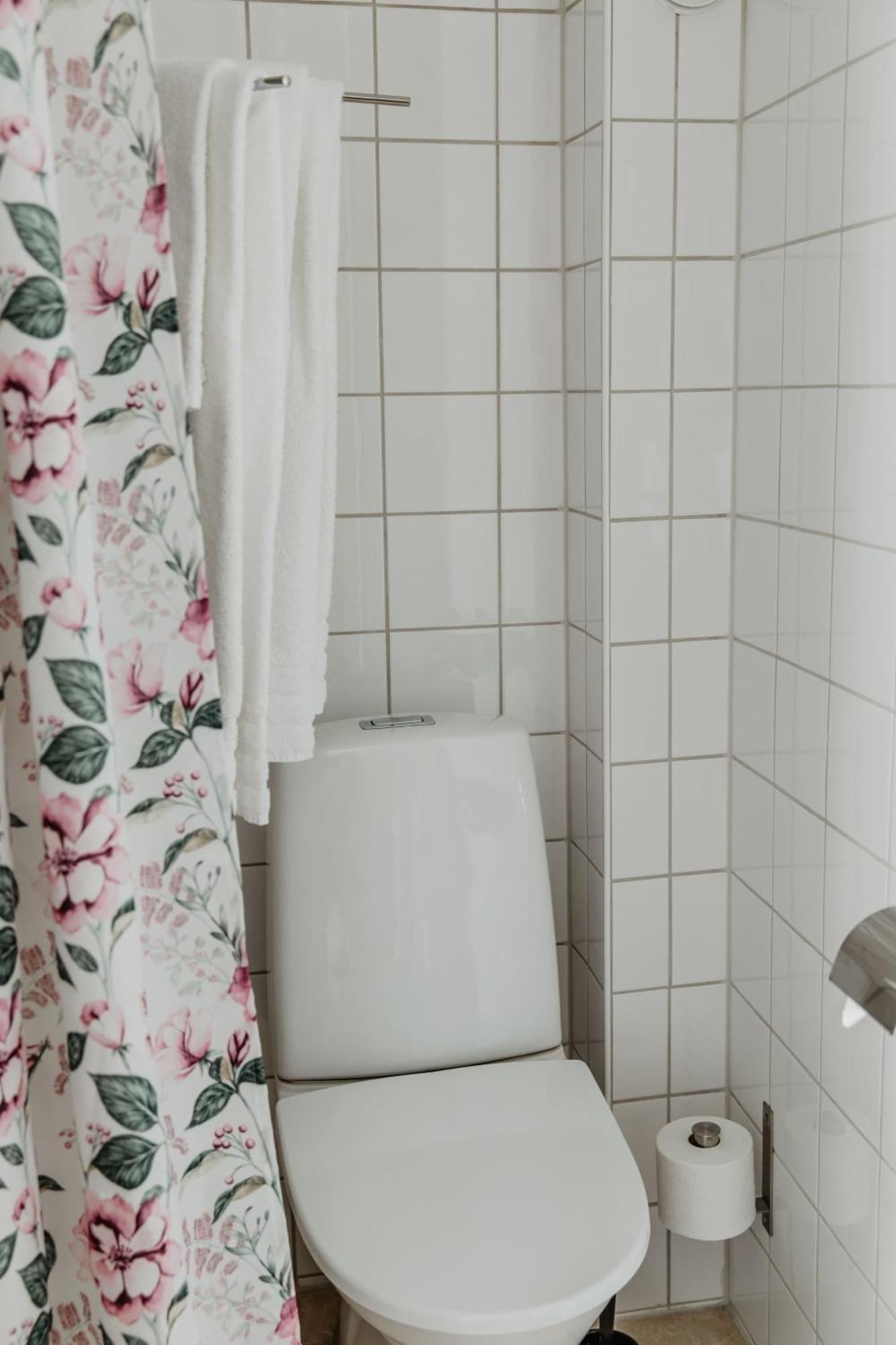 Slottsparken Motel Huskvarna Zewnętrze zdjęcie